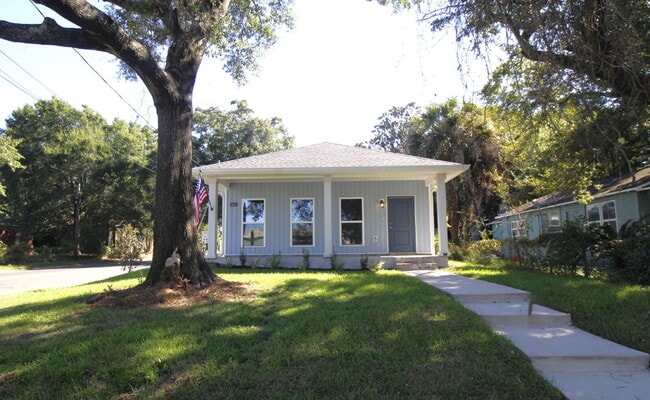 property at 1416 N Hayne St
