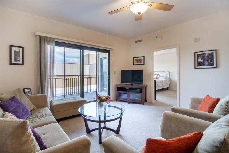 121 N Monroe St in Tallahassee, FL - Foto de edificio