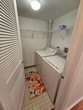 1327 Sugar Ct in Naperville, IL - Building Photo - Building Photo