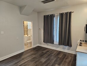 1511 N Dupre St in New Orleans, LA - Foto de edificio - Building Photo