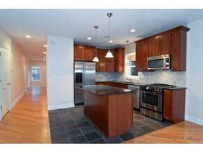 700 W Aldine Ave in Chicago, IL - Building Photo - Building Photo