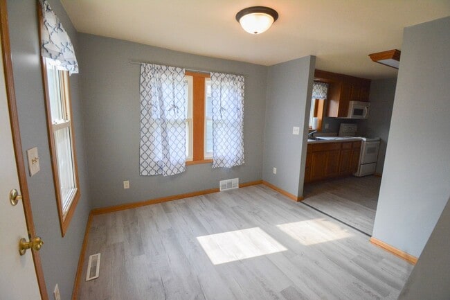 1107 5th Ave NW in Rochester, MN - Building Photo - Building Photo