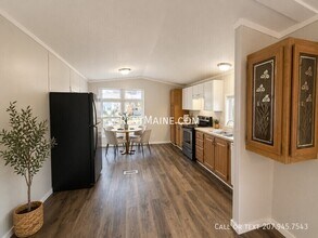 799 Stillwater Ave in Old Town, ME - Building Photo - Building Photo