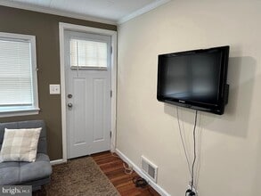 2304 Brunswick Ave in Lawrence Township, NJ - Building Photo - Building Photo