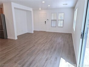 10806 Cape Shore Ave in Las Vegas, NV - Building Photo - Building Photo
