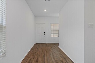 393 Gabbro Gdns in Maxwell, TX - Building Photo - Building Photo