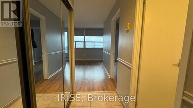 40 Homewood Ave in Toronto, ON - Building Photo - Building Photo