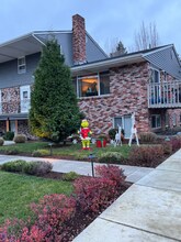 2755 NE Hogan Dr, Unit 4222-A in Gresham, OR - Foto de edificio - Building Photo