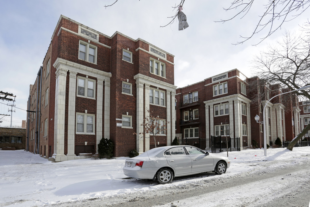 7233-7239 S Phillips Ave in Chicago, IL - Foto de edificio