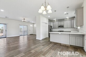 14341 E Williams Field Rd in Gilbert, AZ - Building Photo - Building Photo