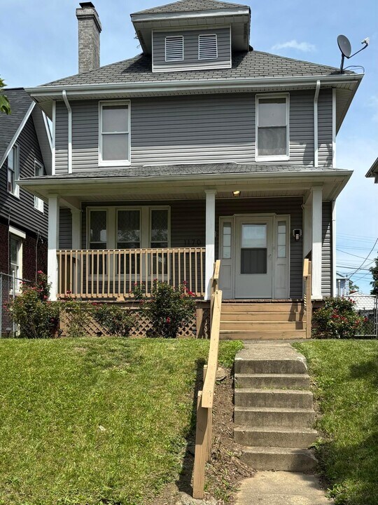 1170 Walters St in Columbus, OH - Building Photo