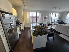 154 W 2nd St in Boston, MA - Building Photo - Building Photo