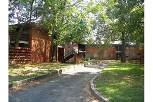 1744 Lyle Ave Apartments