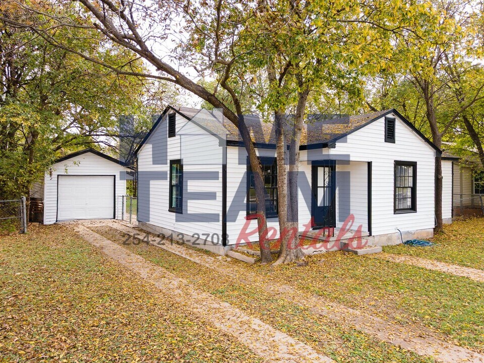 1108 Stewart St in Killeen, TX - Building Photo