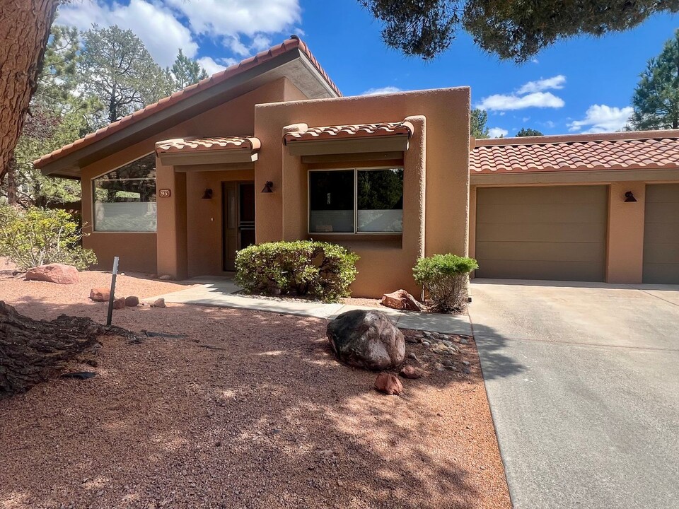 95 Morning Sun Dr in Sedona, AZ - Foto de edificio