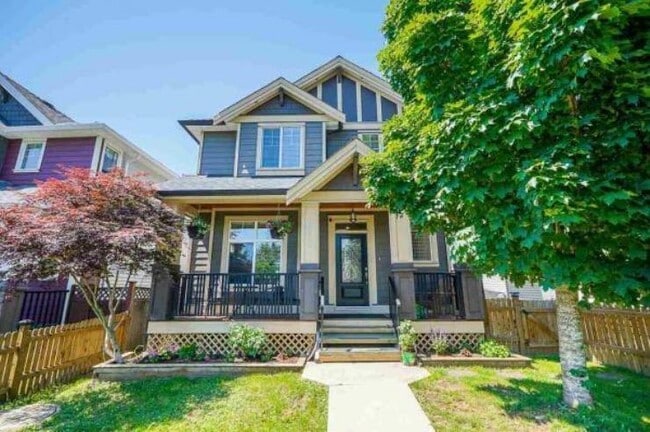 property at 6763-6192 192 St