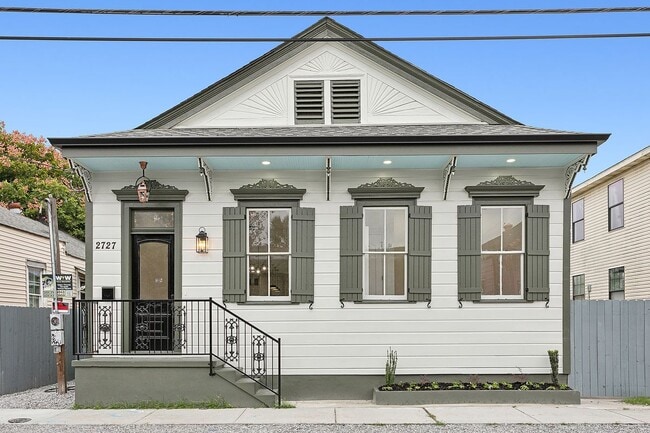 property at 2727 Marais St