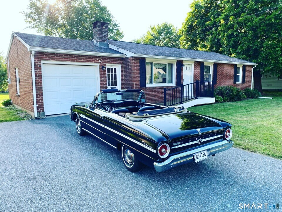 148 Edgewood Dr in Torrington, CT - Building Photo