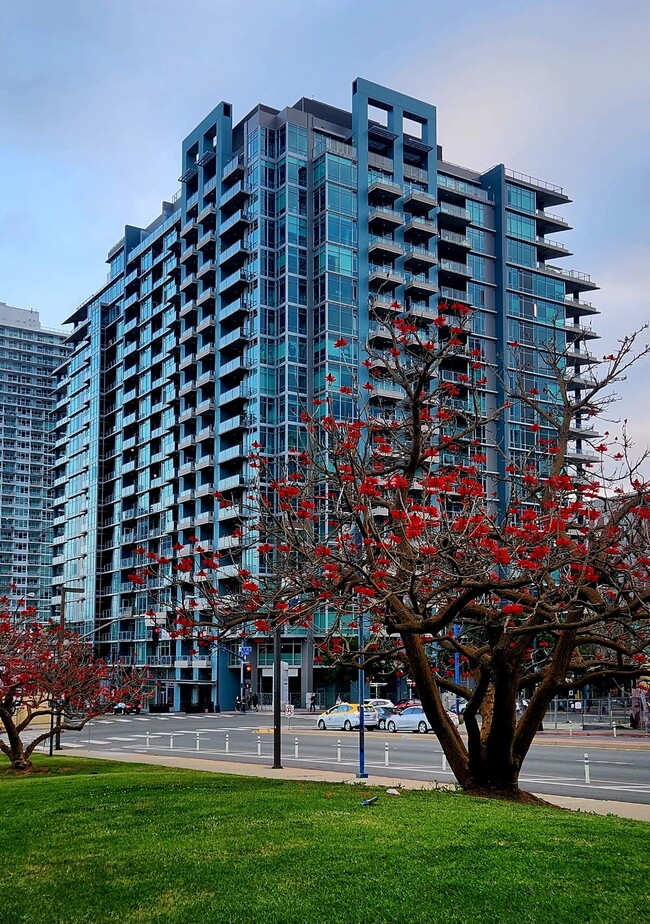 1080 Park Blvd Unit 1308, Unit #1308