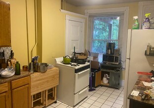 13 Perry St, Unit 1 in Brookline, MA - Building Photo - Building Photo