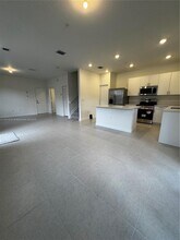 104 SW 184th Way in Pembroke Pines, FL - Building Photo - Building Photo
