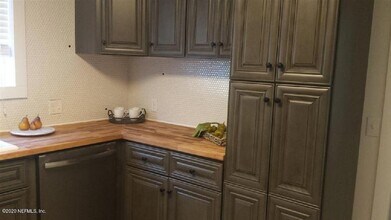 28 S Leonardi St in St. Augustine, FL - Building Photo - Building Photo