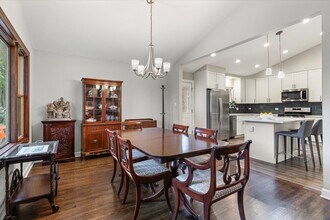 619 Leamington Ave in Wilmette, IL - Building Photo - Building Photo