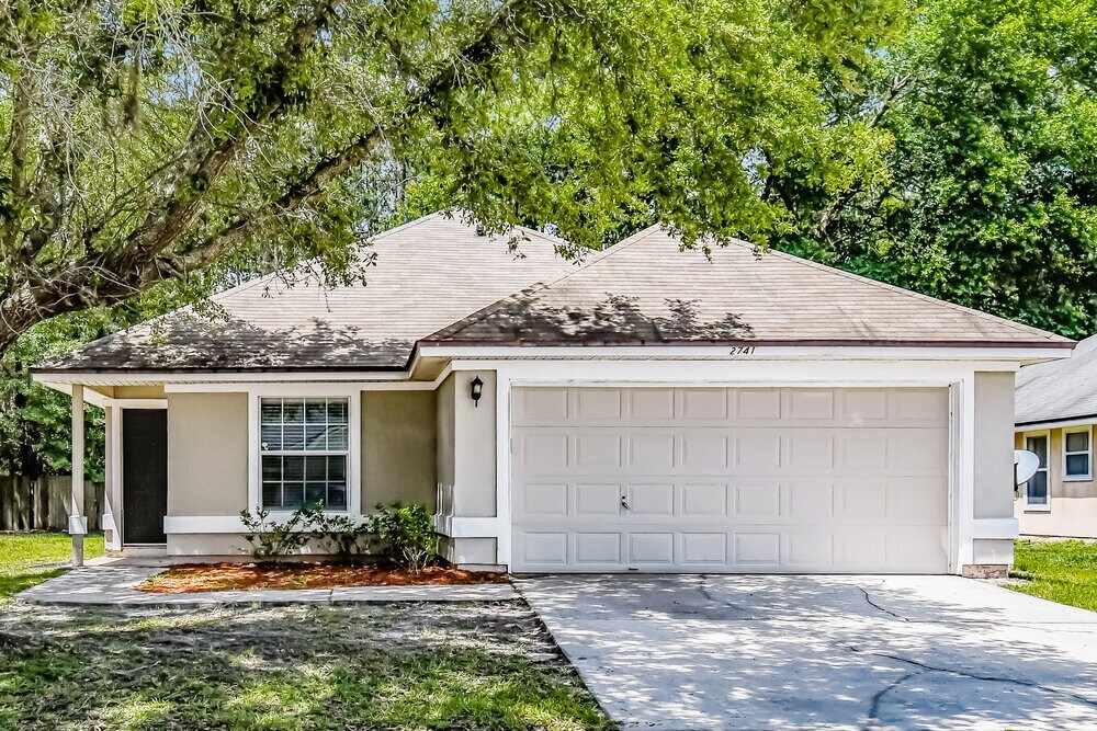 2741 Acorn Park Dr N in Jacksonville, FL - Building Photo