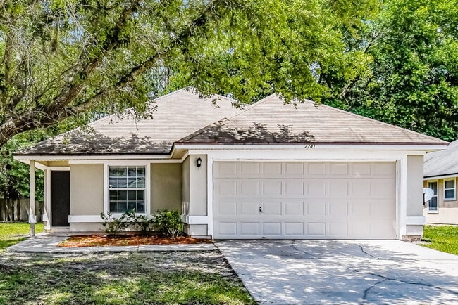 property at 2741 Acorn Park Dr N
