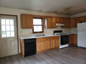 5028 46th Ave in Kenosha, WI - Building Photo - Building Photo