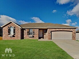 5673 S Lexington Ave, Unit B302 in Springfield, MO - Building Photo