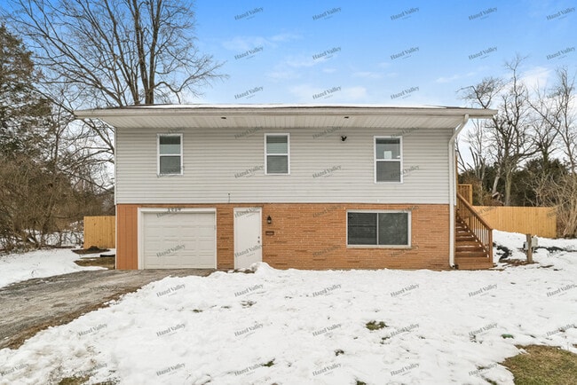 property at 3719 Leona Ln