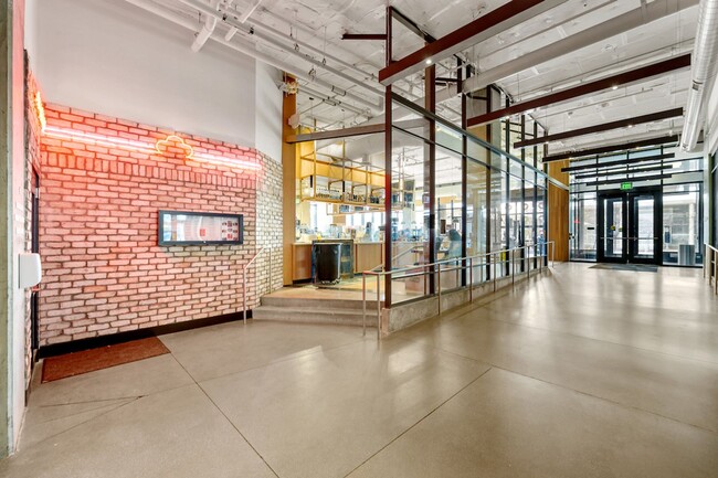 1750 Wewatta St in Denver, CO - Building Photo - Building Photo