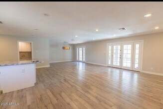 5120 S Dorsey Ln in Tempe, AZ - Building Photo - Building Photo