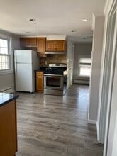 35 Josephine Ave, Unit 3 in Somerville, MA - Foto de edificio - Building Photo