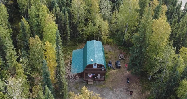2092 Blackstone Rd in North Pole, AK - Building Photo - Building Photo