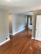 916 Burris Ave in Lake Bluff, IL - Building Photo - Building Photo