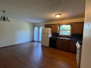 1456 E Camino Alto St in Springfield, MO - Building Photo - Building Photo