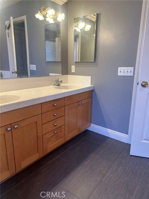 property at 263 E Glenarm St