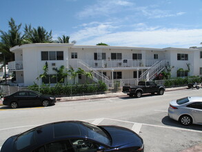 525 79th St in Miami Beach, FL - Building Photo - Primary Photo