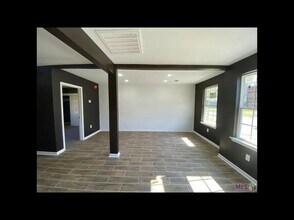 1553 Swan Ave in Baton Rouge, LA - Building Photo - Building Photo