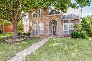 1405 Newbury Ln in Plano, TX - Building Photo