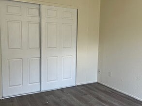 1124 Miller Ln in Tehachapi, CA - Building Photo - Building Photo