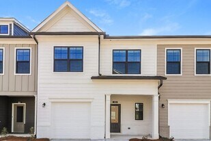 830 Calvin Pk Dr in Ball Ground, GA - Building Photo