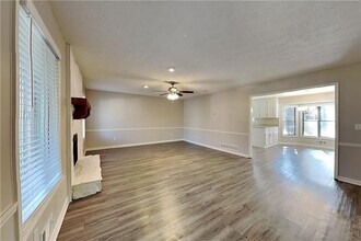 208 Emerald Cove Ln in Woodstock, GA - Building Photo - Building Photo