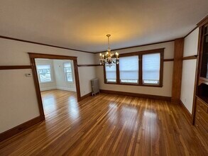 88 Greaton Rd in Boston, MA - Foto de edificio - Building Photo