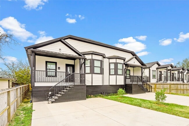 3821 Easy St in Houston, TX - Building Photo - Building Photo