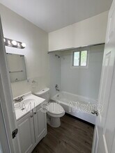 10501 Duke Dr in St. Louis, MO - Building Photo - Building Photo