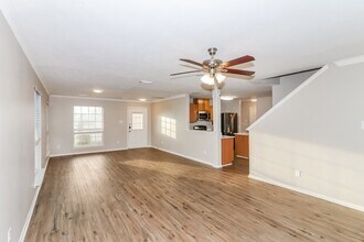 2406 Glenholly Park Dr in Sugar Land, TX - Building Photo - Building Photo