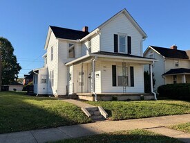 750-752 E Wheeling St in Lancaster, OH - Building Photo